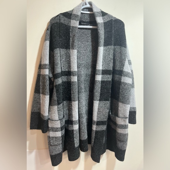 Cyrus Sweaters - Cyrus plaid cardigan sz 2X